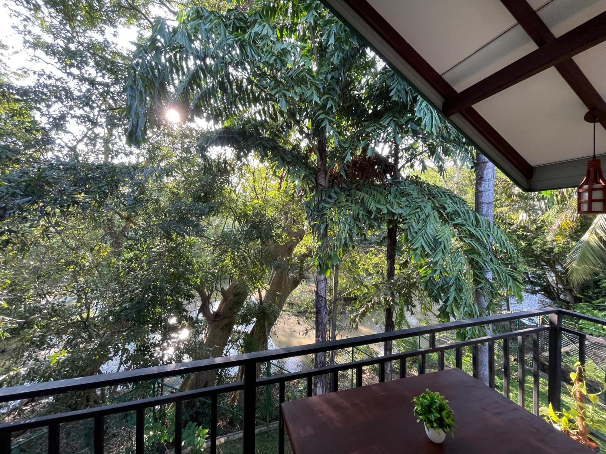 Yala Safari River View Hotel Tissamaharama Esterno foto